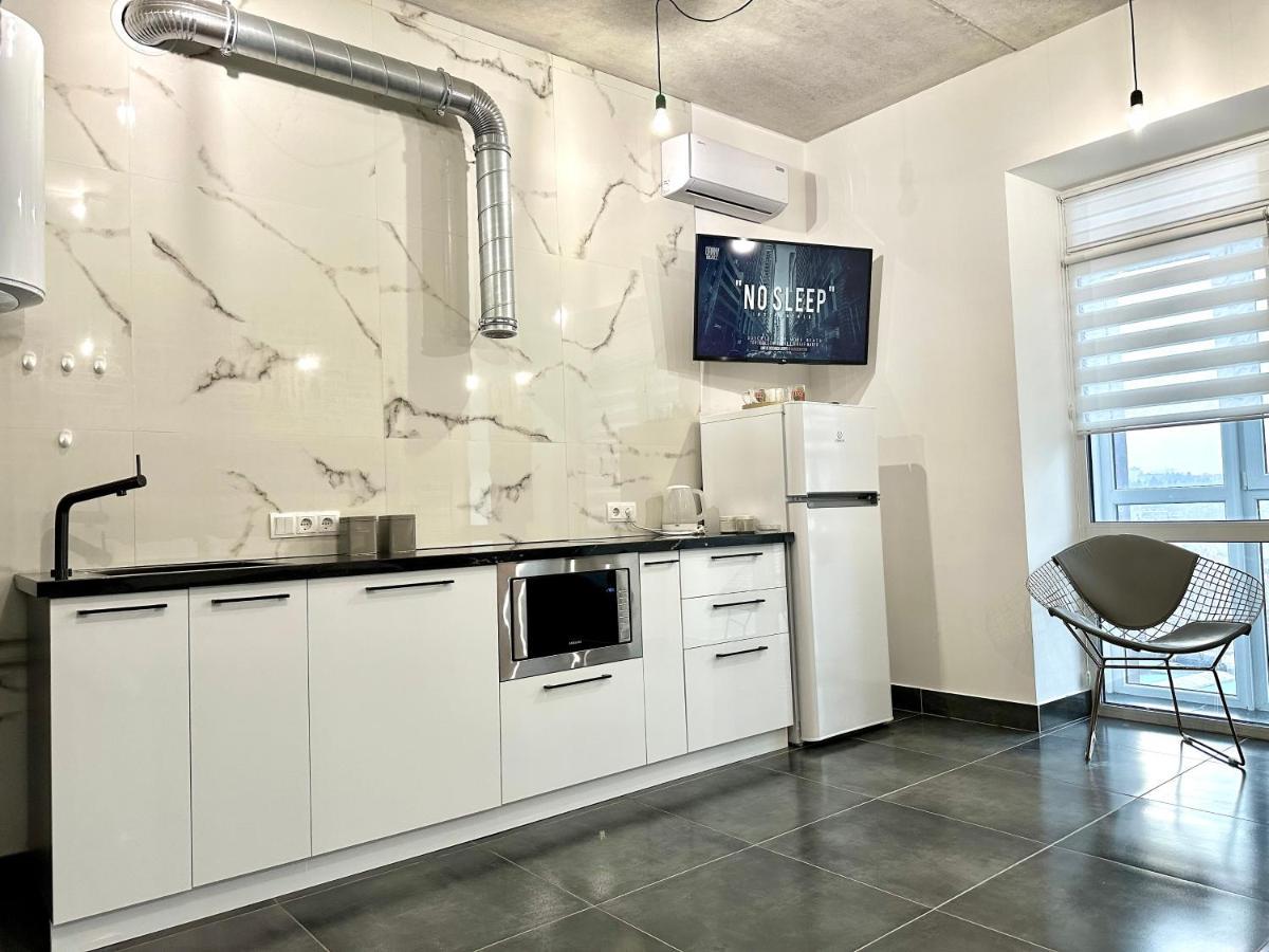 Designer Apartments In The City Center Rivne Eksteriør bilde