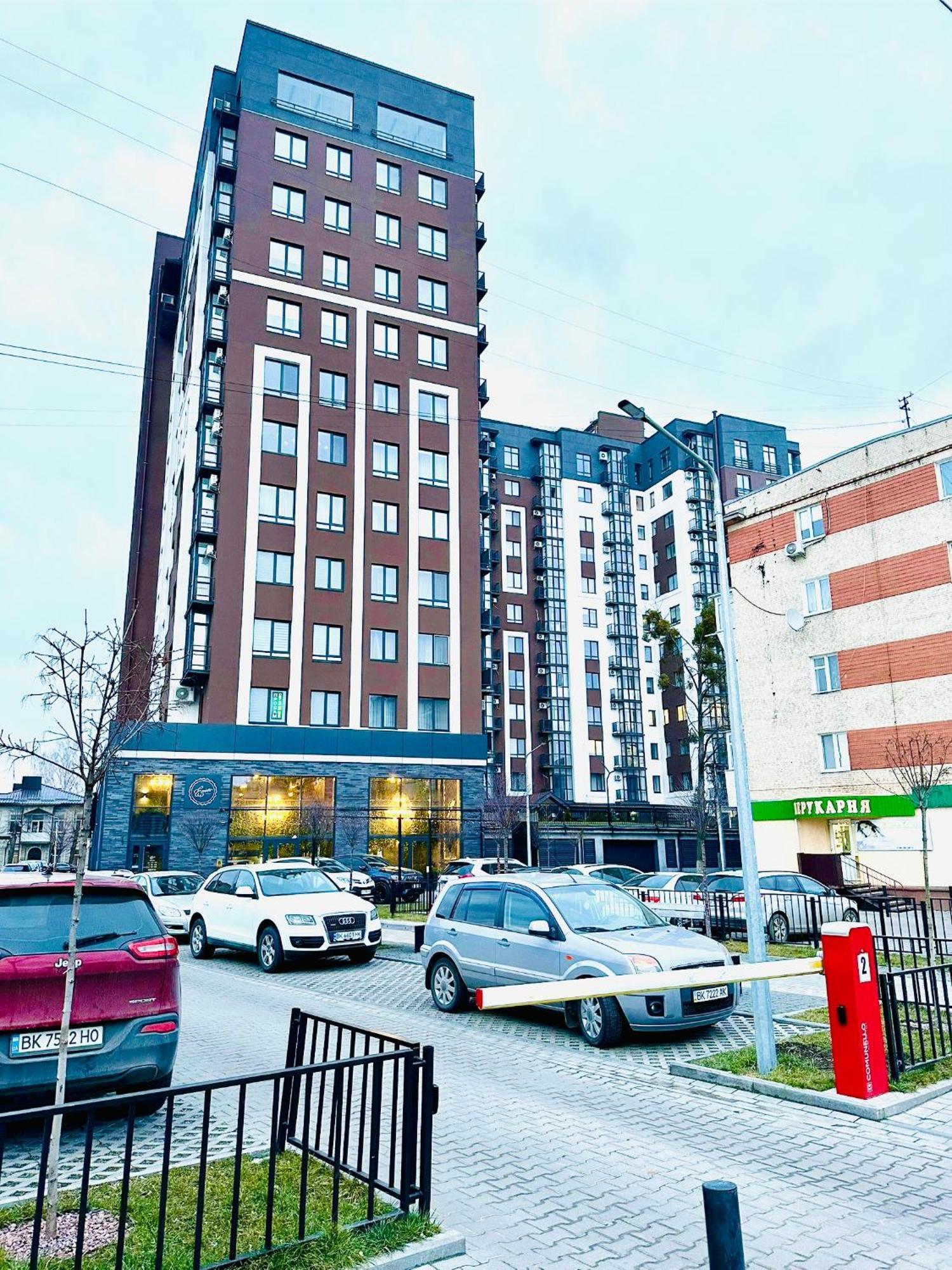 Designer Apartments In The City Center Rivne Eksteriør bilde